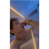 8C07C4D5-A2F7-41E0-9393-5F52433FFDFC